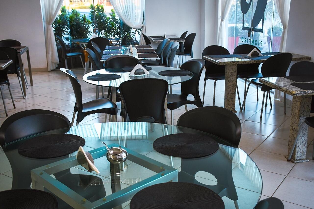 Pioneiro Hotel Тейшейра-ди-Фрейтас Экстерьер фото